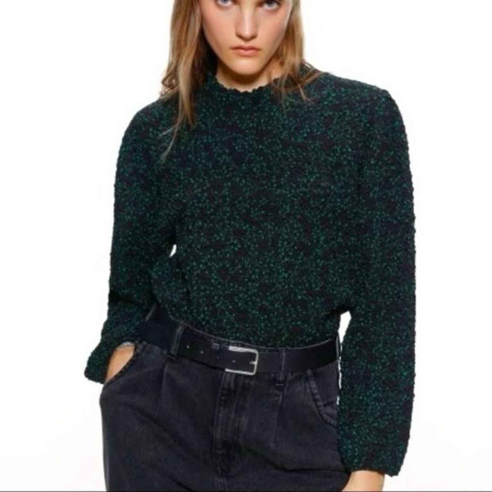 Green Bouclé Knit Long-Sleeve Top